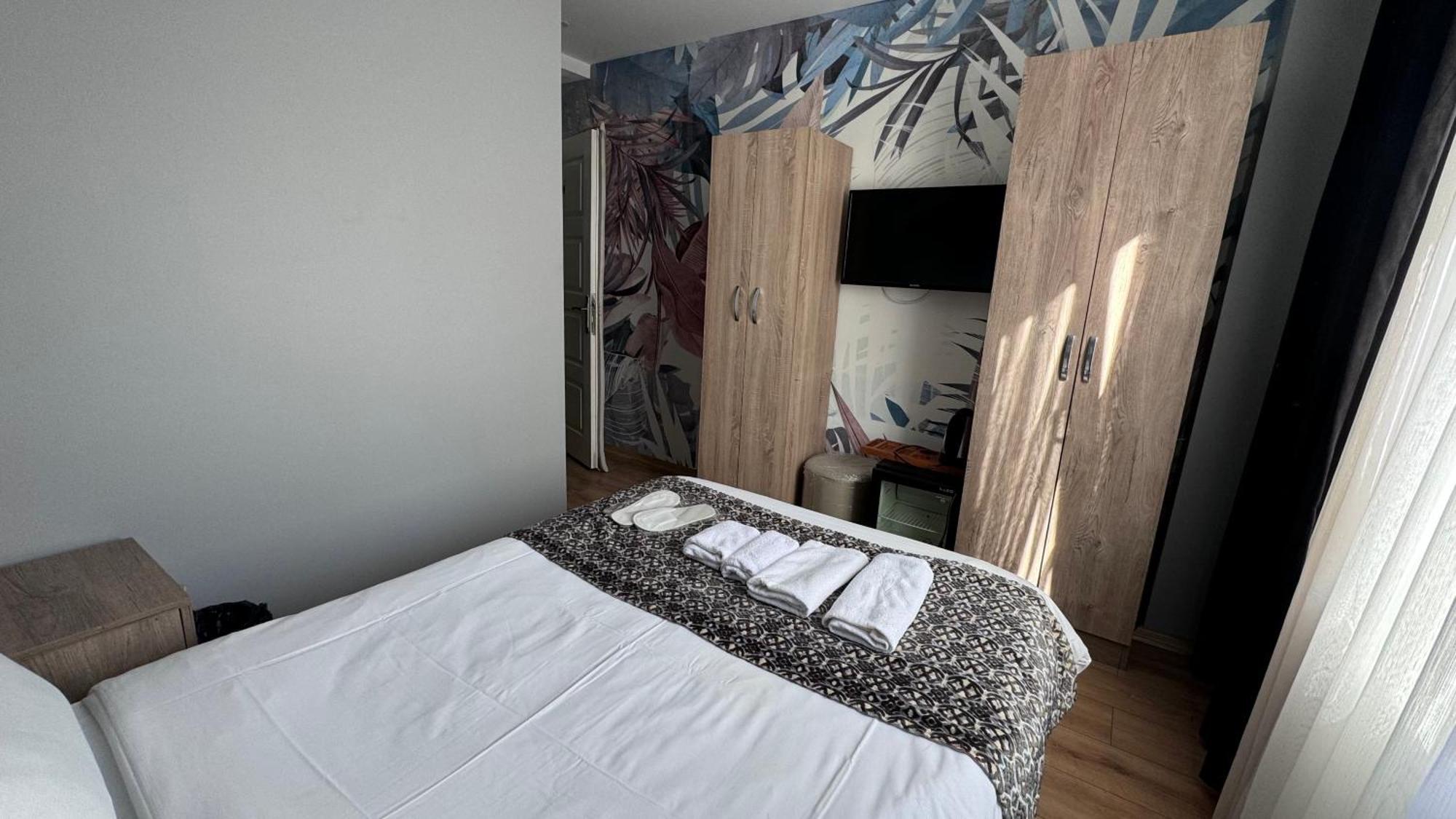 Rozza Hotel Istanbul Bagian luar foto